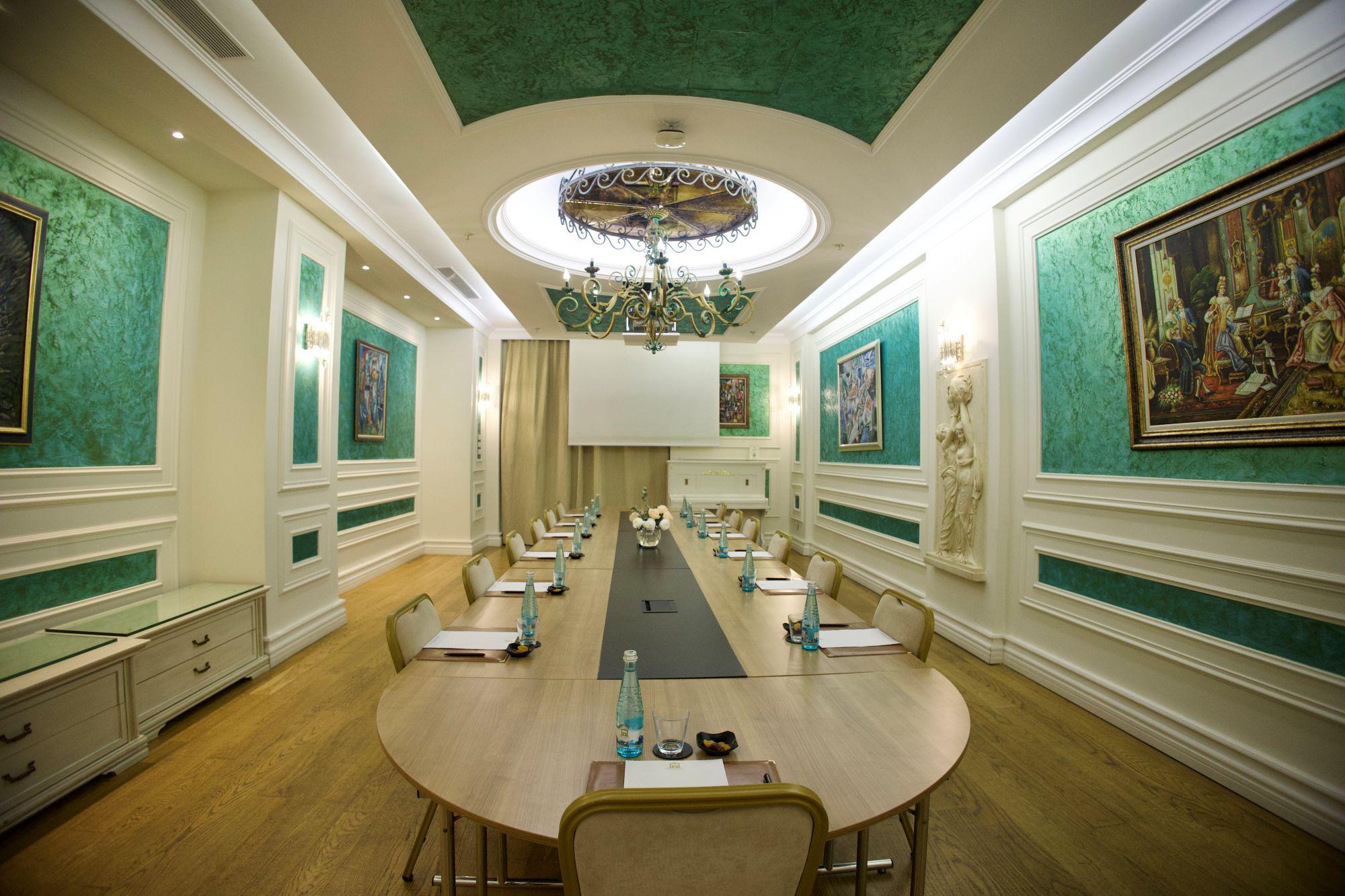 Imperial Room image