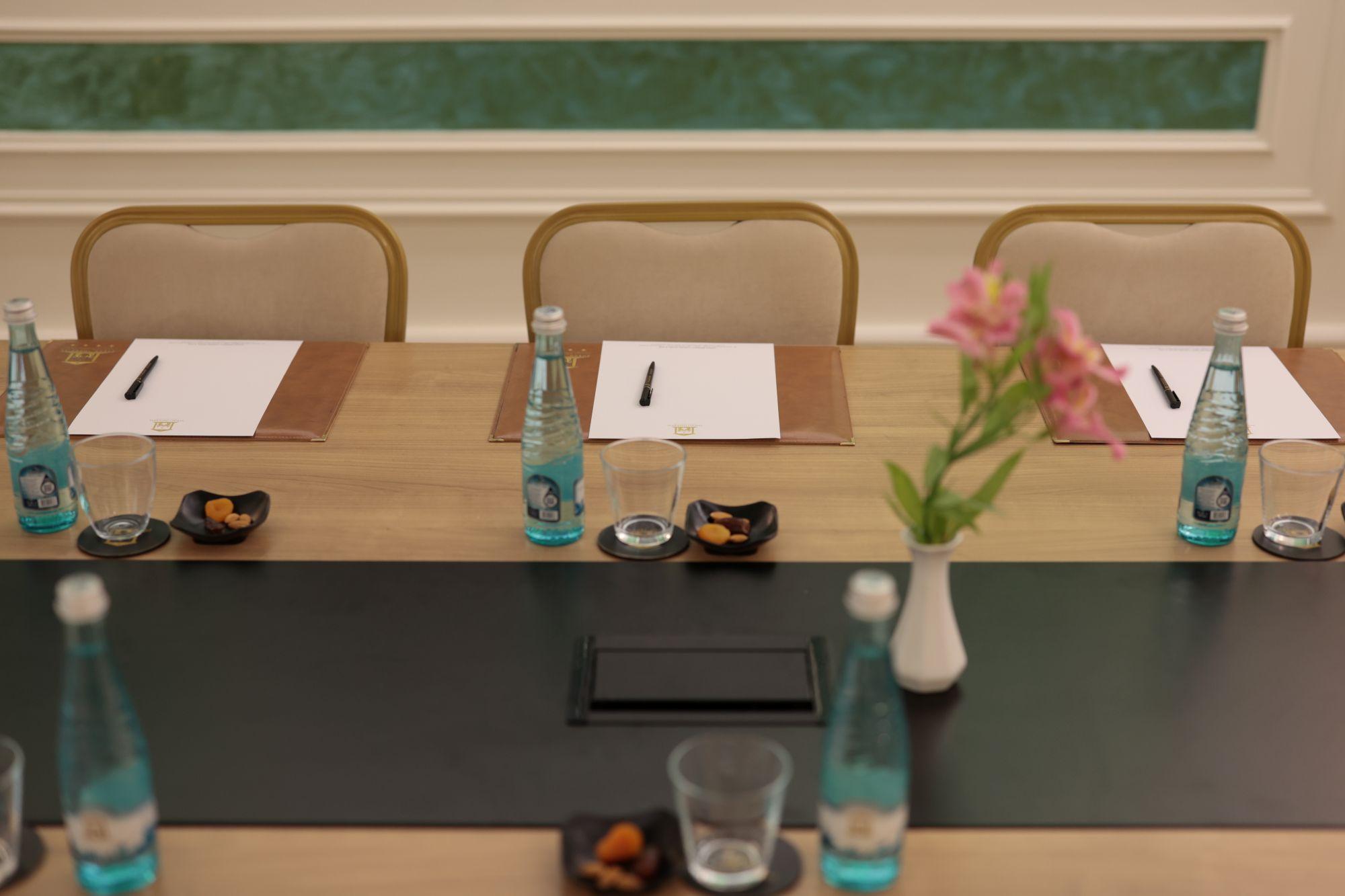 Imperial Room image